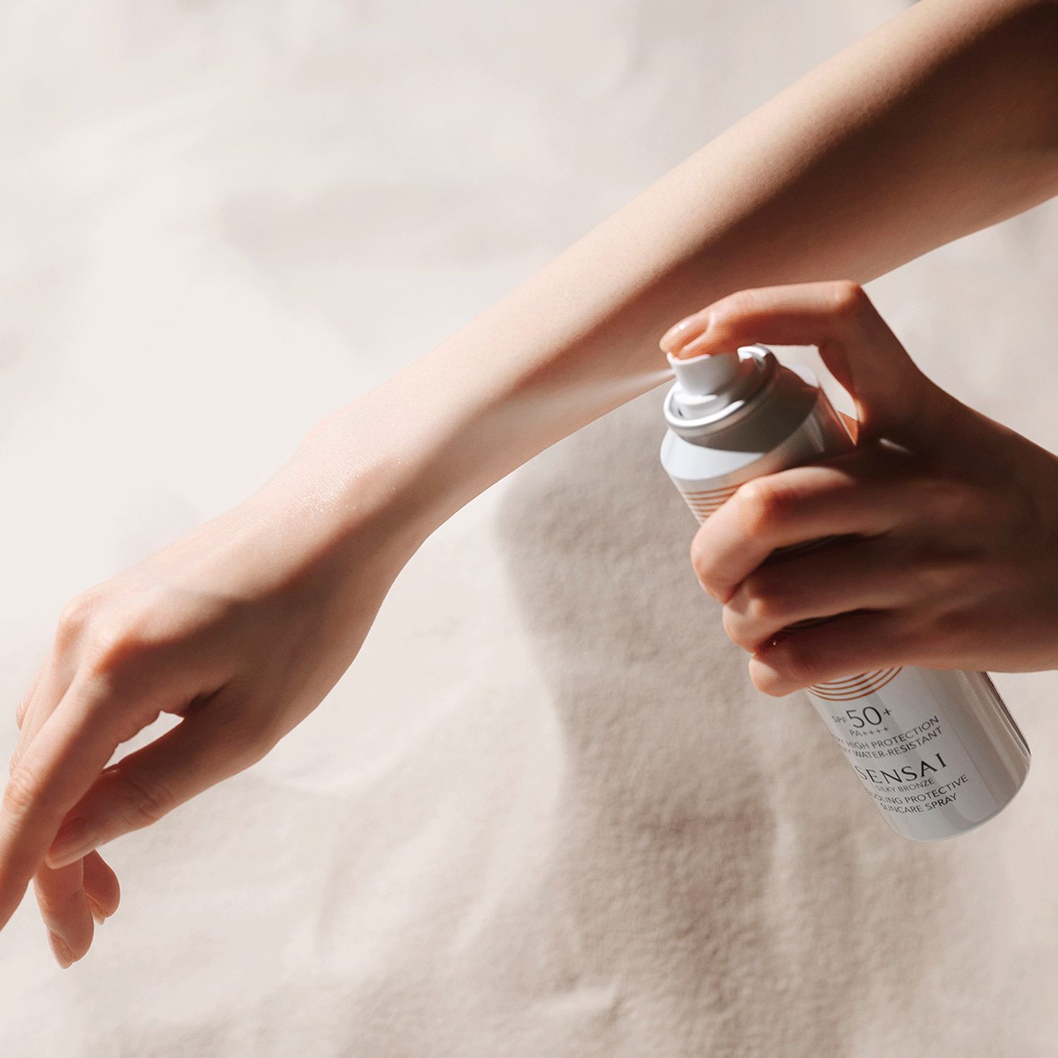 Cooling Protective Suncare Spray