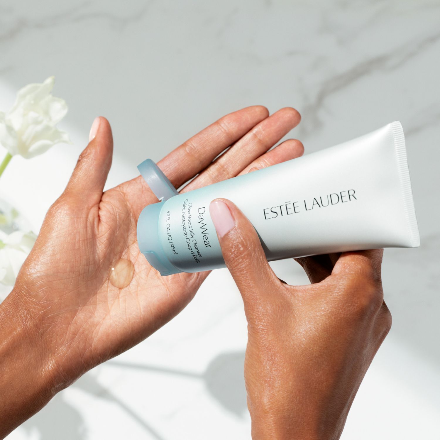 Daywear Glow Best Jelly Cleanser